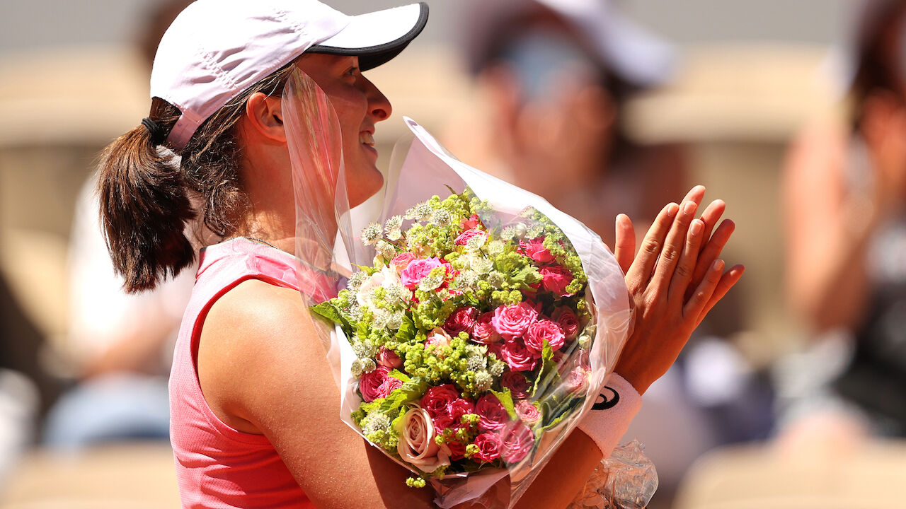 French Open: Swiatek zum 20. Geburtstag in die 2. Runde ...