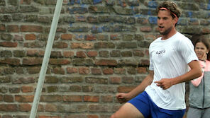 Tennis-Ass Dominic Thiem versucht sich nun als Fußballer