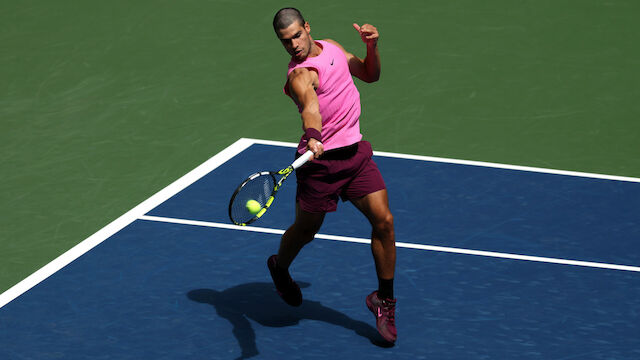 Alcaraz marschiert ins Achtelfinale der US Open