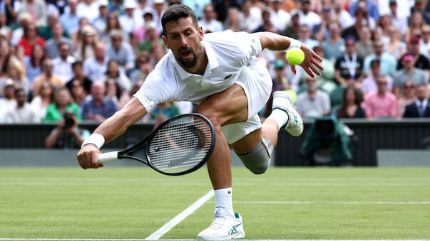 Mit Mühe gegen Wildcard-Spieler: Djokovic in Runde drei