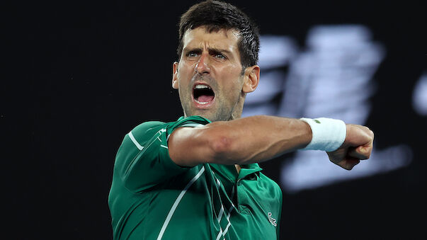 Djokovic schlägt Federer in drei Sätzen