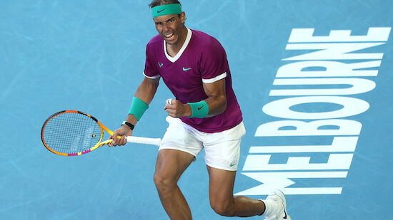 Nadal kämpft sich in fünf Sätzen durch