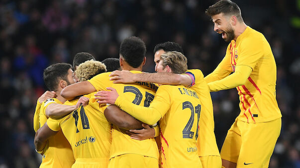 Barca serviert Napoli ab und wahrt Titel-Chance