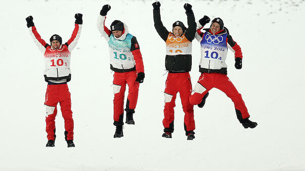 Österreichs Skispringer fliegen im Team zu GOLD