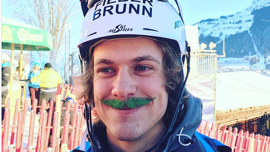 Manuel Feller erklärt seinen grünen Bart in Kitzbühel ...