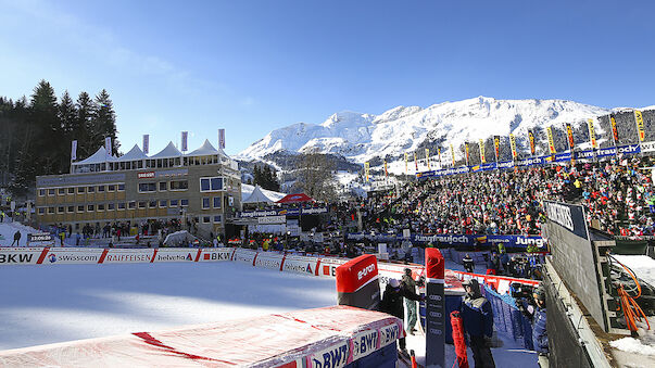 Wengen fliegt Schnee per Hubschrauber ein