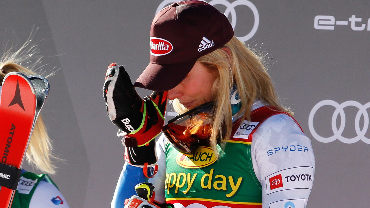 Solden Winner Mikaela Shiffrin Friend Kilde Gives Her Energy Winter Sports Alpine Skiing Www Diglogs Com Austria