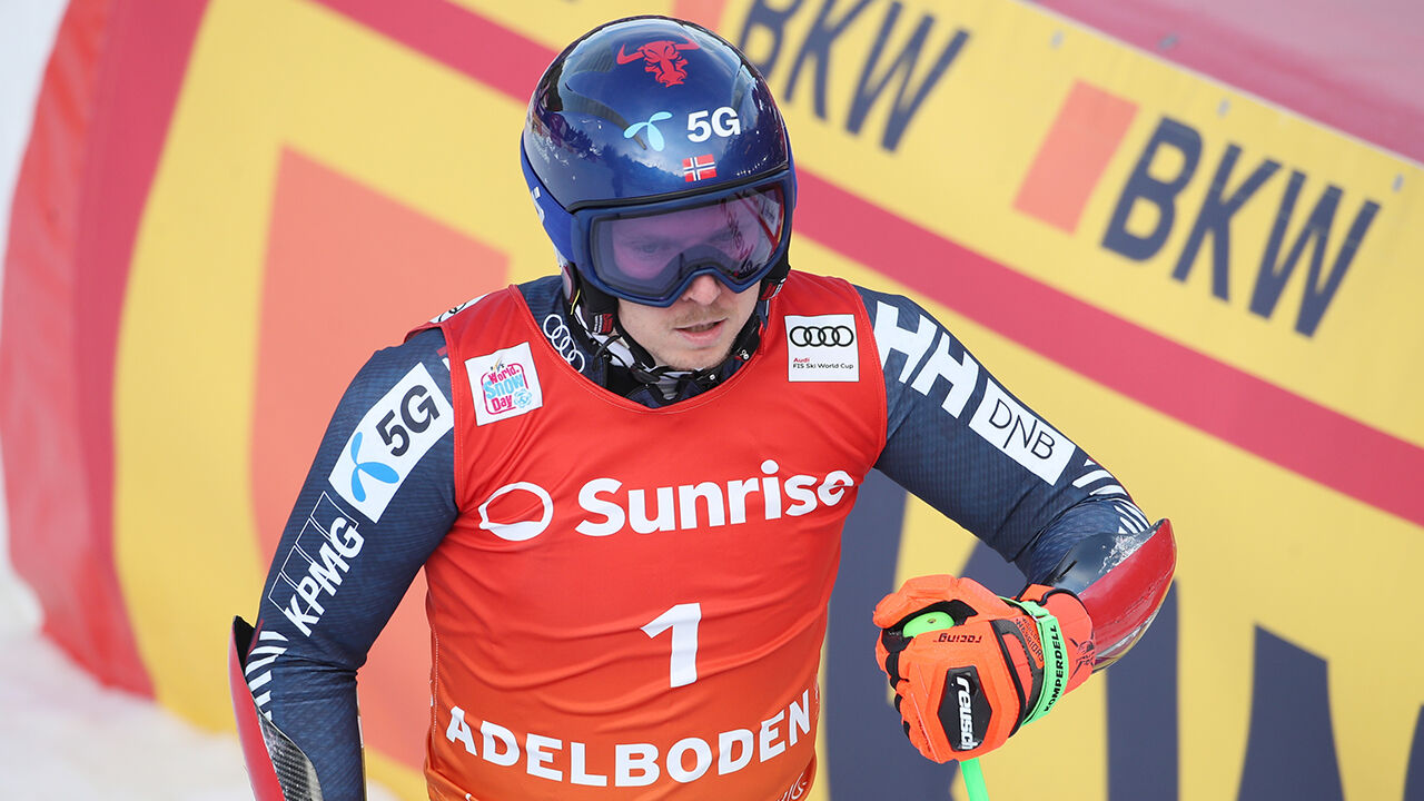 Kristofferson digs after the Adelboden giant slalom against the ÖSV coach