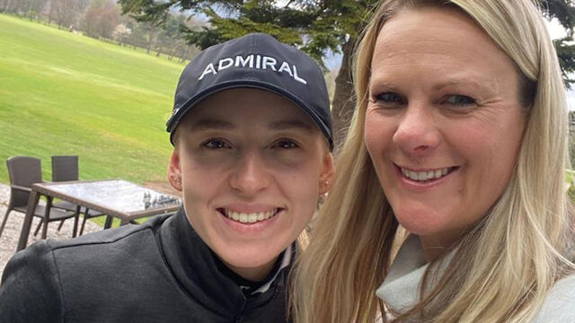 Golf-Präsidentin Hosp holt sich Tipps von Proette Emma Spitz