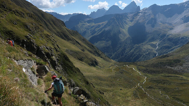 8 schöne Weitwanderwege in Österreichs Alpen