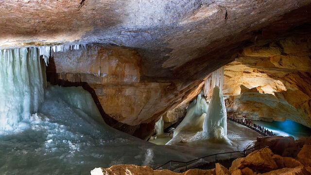 Ausflug in den Untergrund: Sechs Höhlen in Österreich
