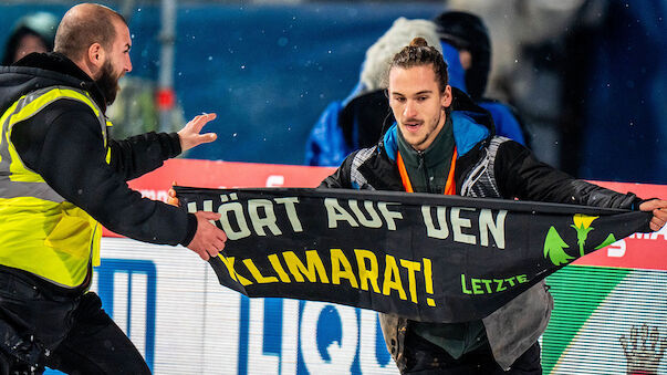 Klimaaktivisten protestierten beim Tournee-Finale