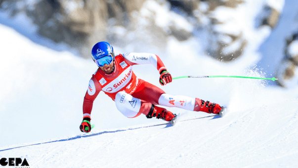Signierter Atomic-Ski von Weltmeister Marco Schwarz