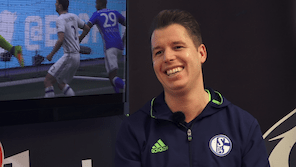 Der FIFA-Pro im Schalke-Trikot