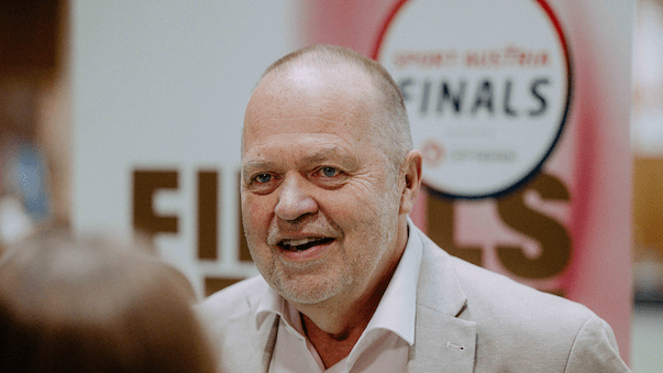 Karl Zehetner über die Fortschritte im Floorball Verband