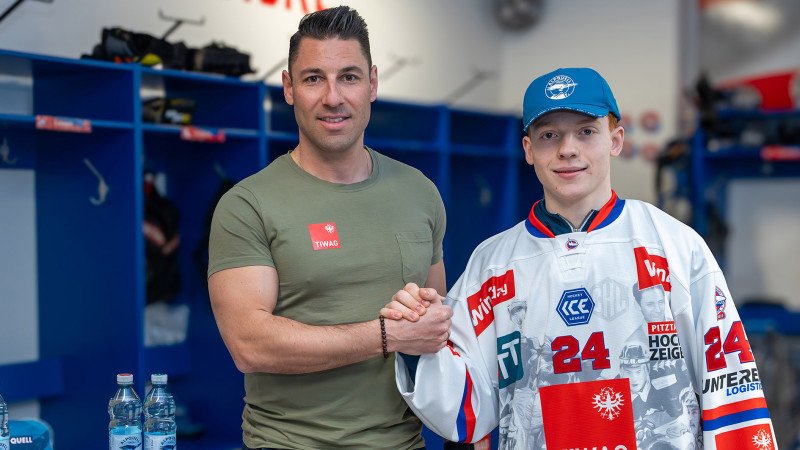 Innsbrucker Haie befördern treuen Eigenbauspieler