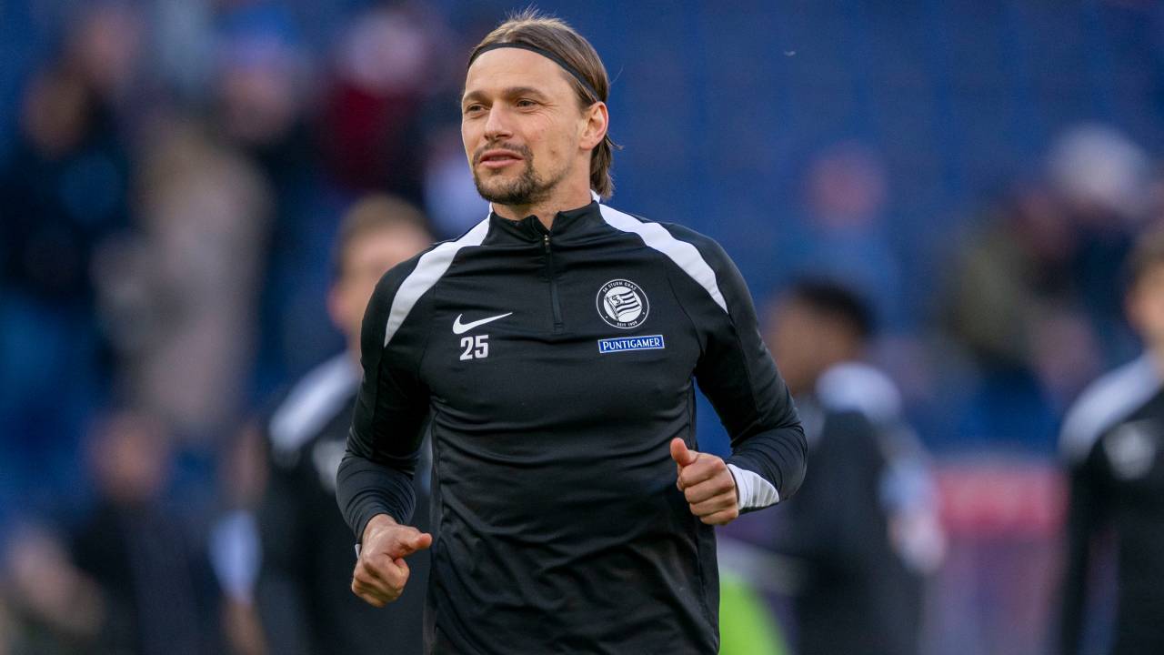 Holt Austria Klagenfurt Stefan Hierländer heim?