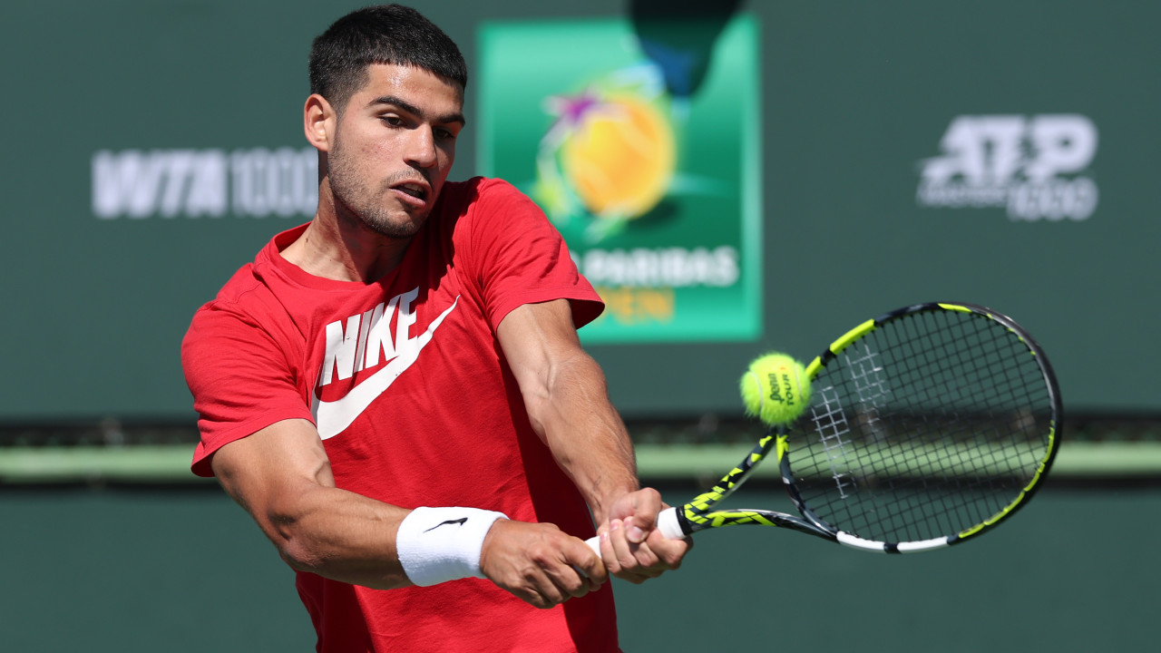 Indian Wells: Alcaraz startet Titelverteidigung erfolgreich