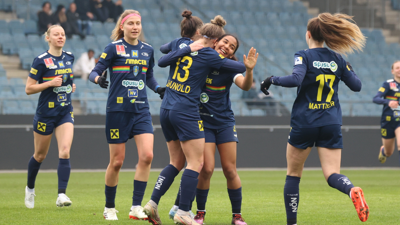 Frauen-BL: SKN-Frauen dank Hillebrand-Hattrick auf Rang eins
