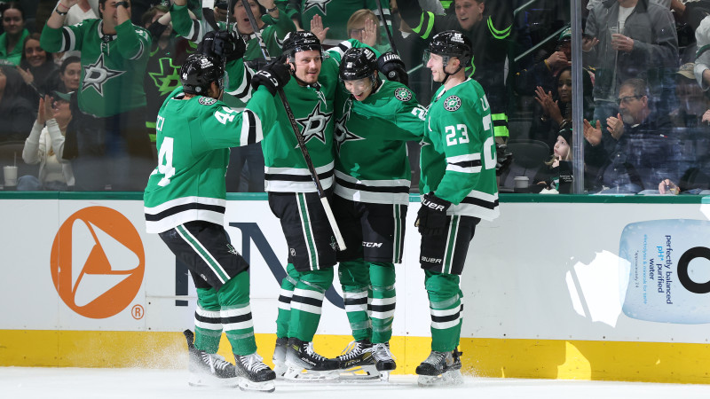 <a href='/de/daten/news/eishockey/nhl/' class='tag'>NHL</a>: Stars auf Kurs, Pleite für die Knights