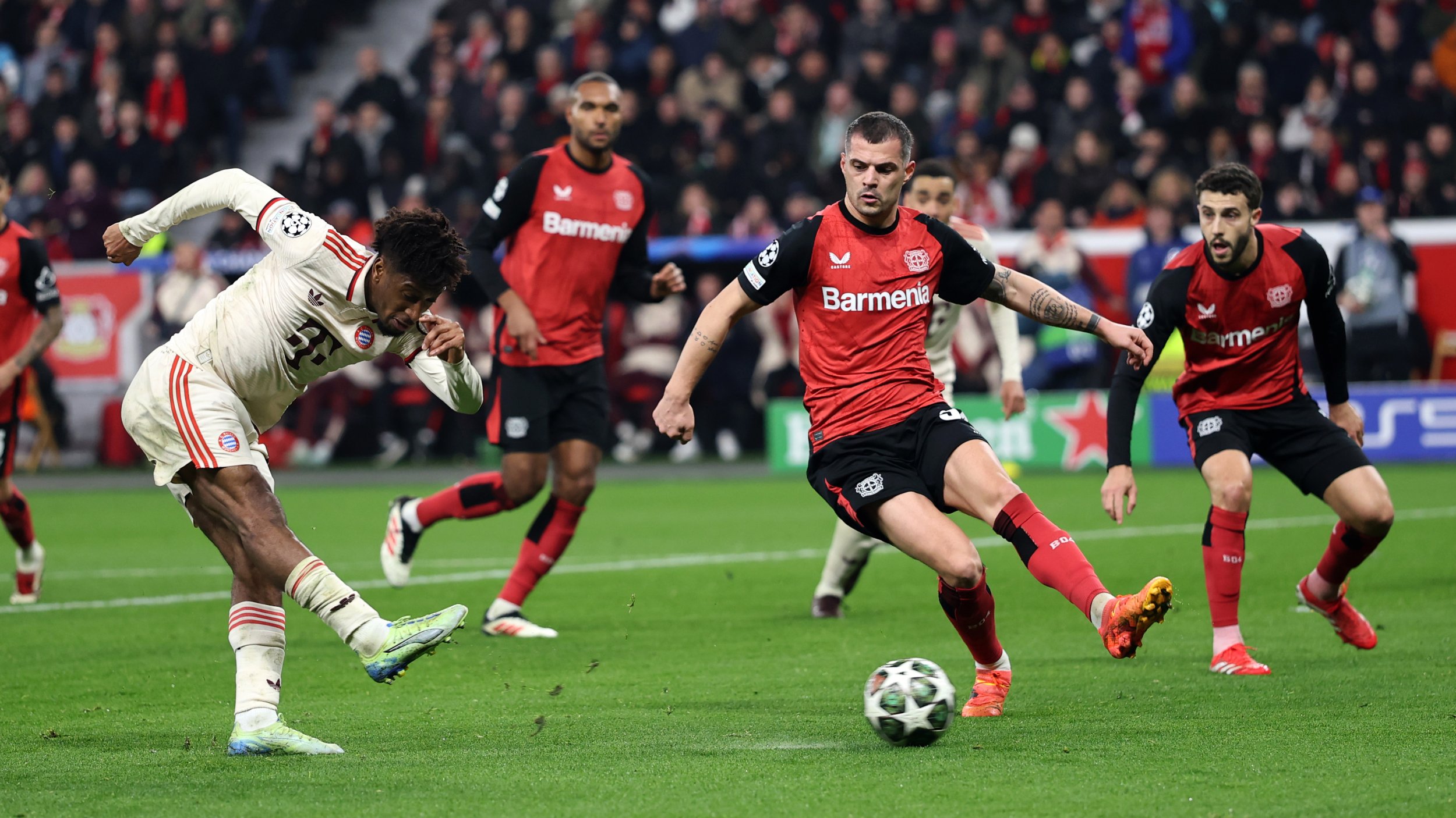 Bayern ziehen souverän ins UCL-Viertelfinale ein