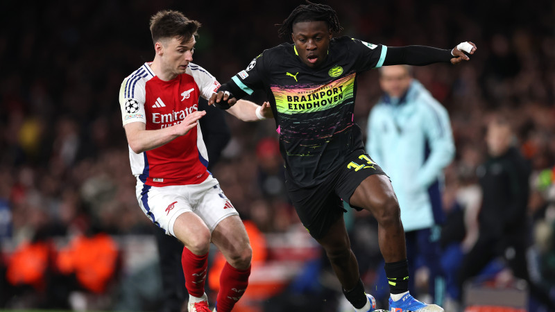 Arsenal trotz Remis gegen PSV locker im CL-Viertelfinale