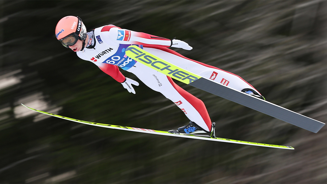 Jan Hörl springt zum Raw-Air-Auftakt auf das Podest