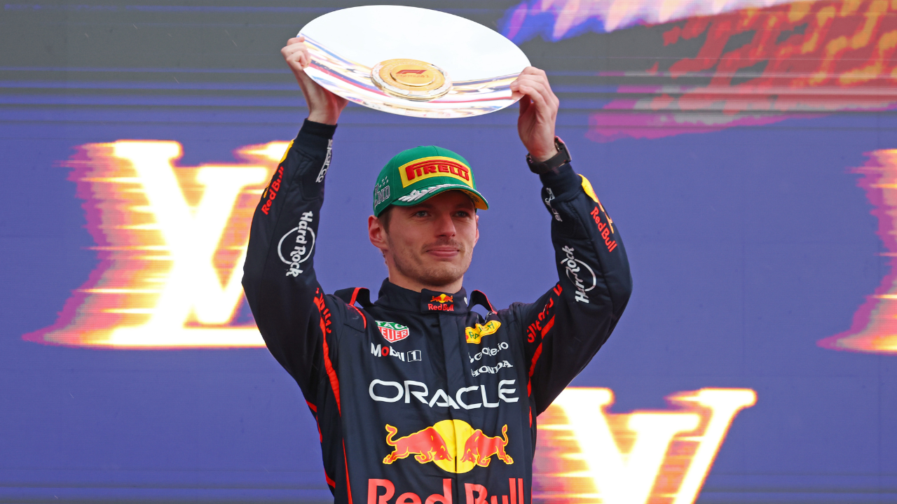 Selbstironischer Verstappen: "18 Punkte mehr" als im Vorjahr