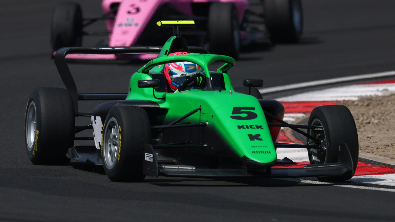 Austro-Racer im Check: Felbermayr holt Punkte bei Debüt!