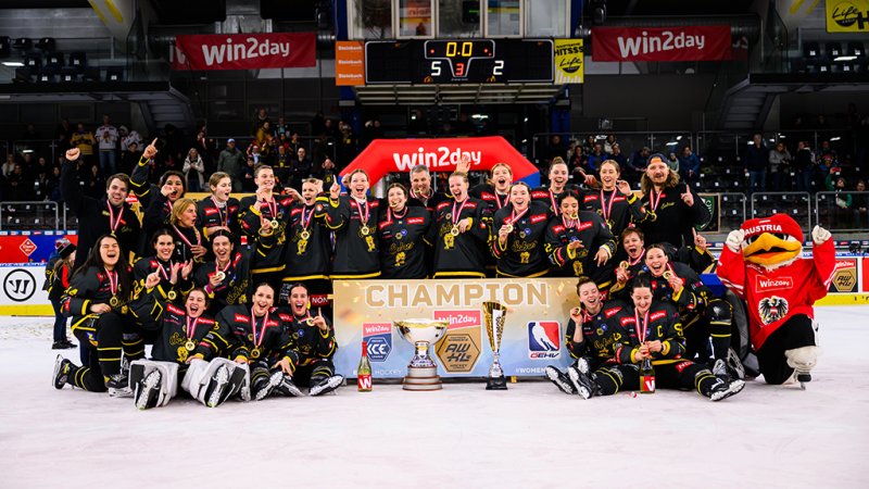 Sabres St. Pölten gewinnen Premierentitel der AWHL