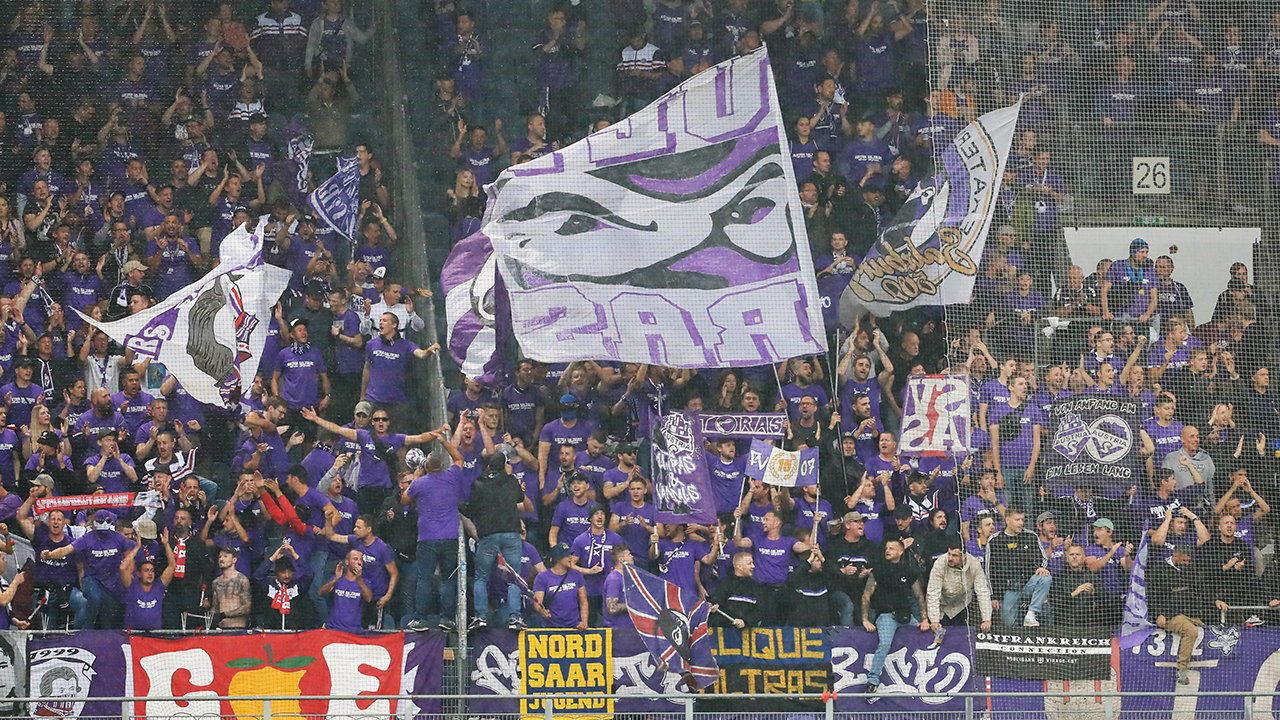 Austria Salzburg holt trotz zweier Platzverweise Heimsieg