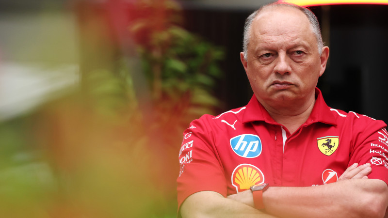 "Es ist falsch!" <a href='/de/daten/news/ferrari/' class='tag'>Ferrari</a>-Teamchef kontert Kritik an Hamilton