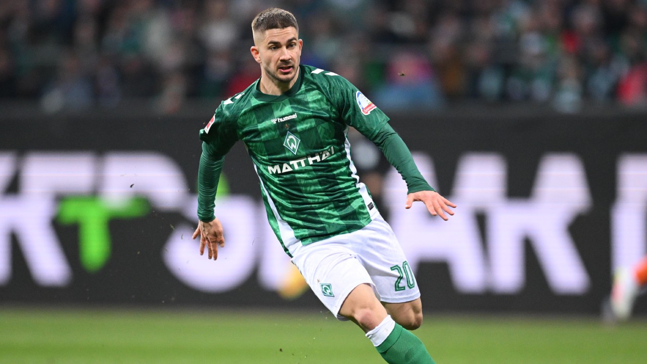 Bericht: <a href='/de/daten/news/fussball/romano-schmid/' class='tag'>Romano Schmid</a> in England und Italien gefragt