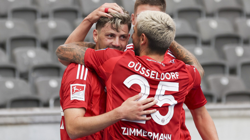 Düsseldorf nach Sieg in Paderborn zurück im Aufstiegsrennen