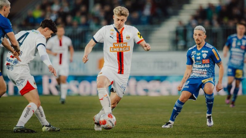 Schock für Rapid: Mittelfeldspieler fällt monatelang aus