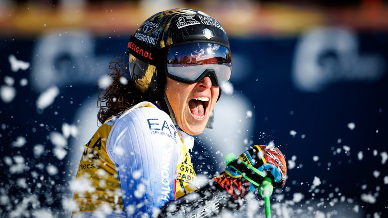 42 Stiche! Brignone zeigt Foto von Operationswunde