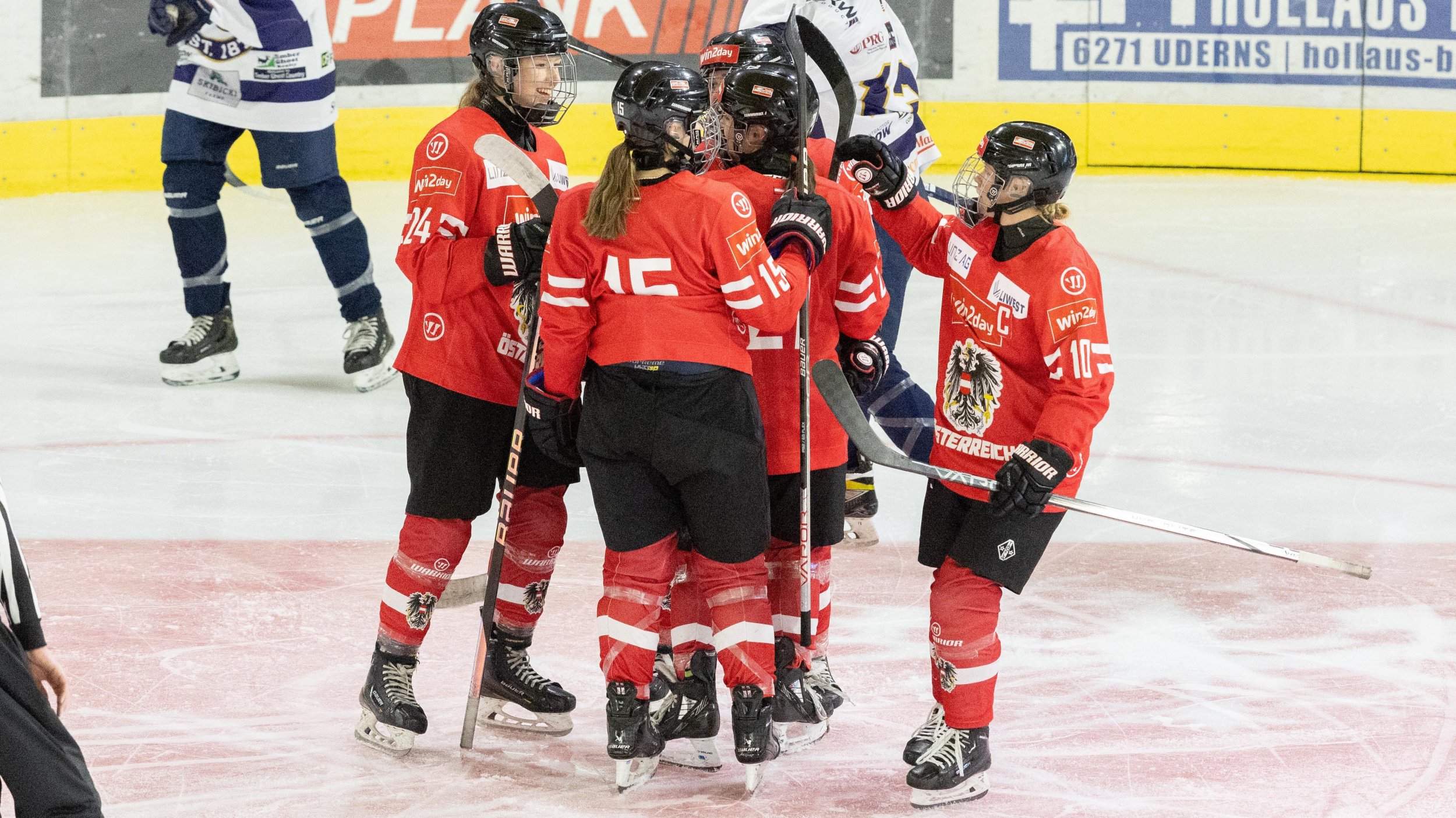 Historisch! ÖEHV-Frauen steigen erstmals in Top-Division auf