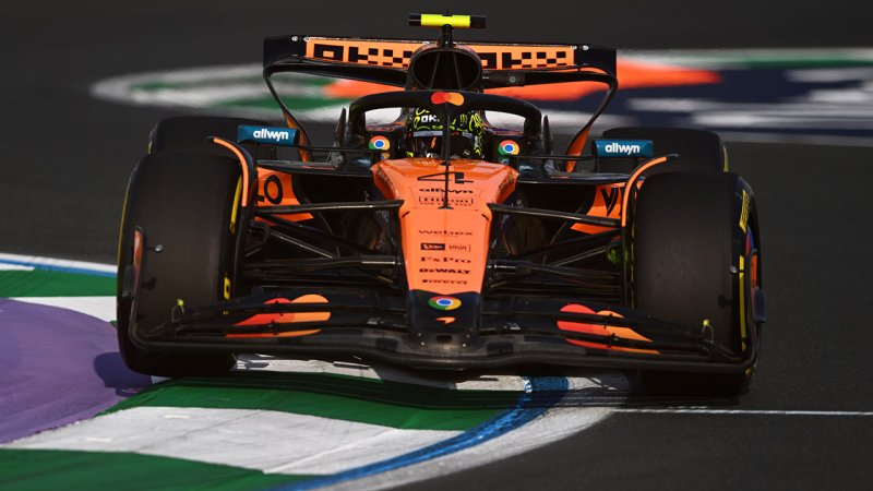Norris-Bestzeit bei Tsunoda-Crash im zweiten Jeddah-Training