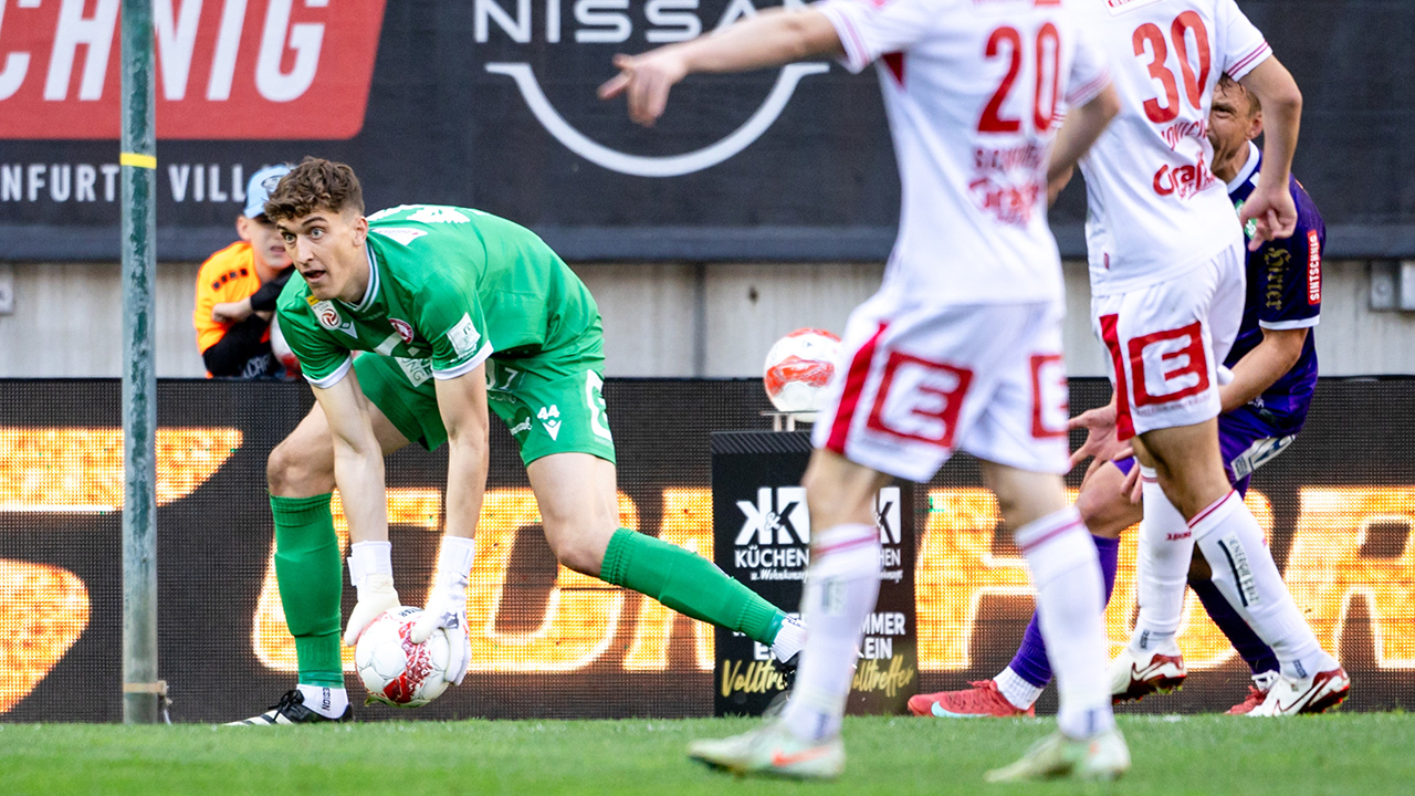 <a href='/de/daten/news/fussball/gak/' class='tag'>GAK</a>-Held Wiegele: "Bin heute ein bisschen verzweifelt"