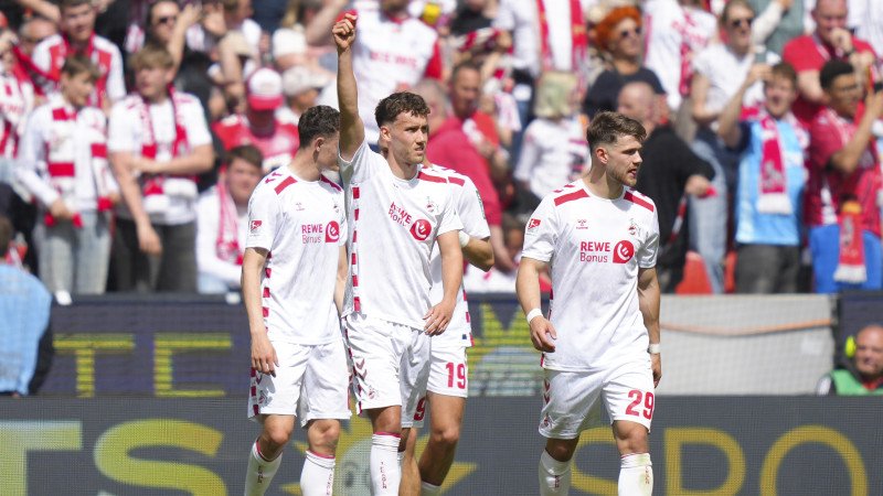 Köln nutzt HSV-Patzer und ist erneut Tabellenführer