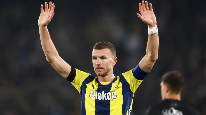Wohl fix! Fenerbahce-Kapitän Dzeko vor dem Aus