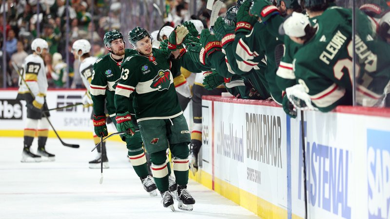 Erstes Playoff-Tor für Rossi! Wild drehen Playoff-Serie