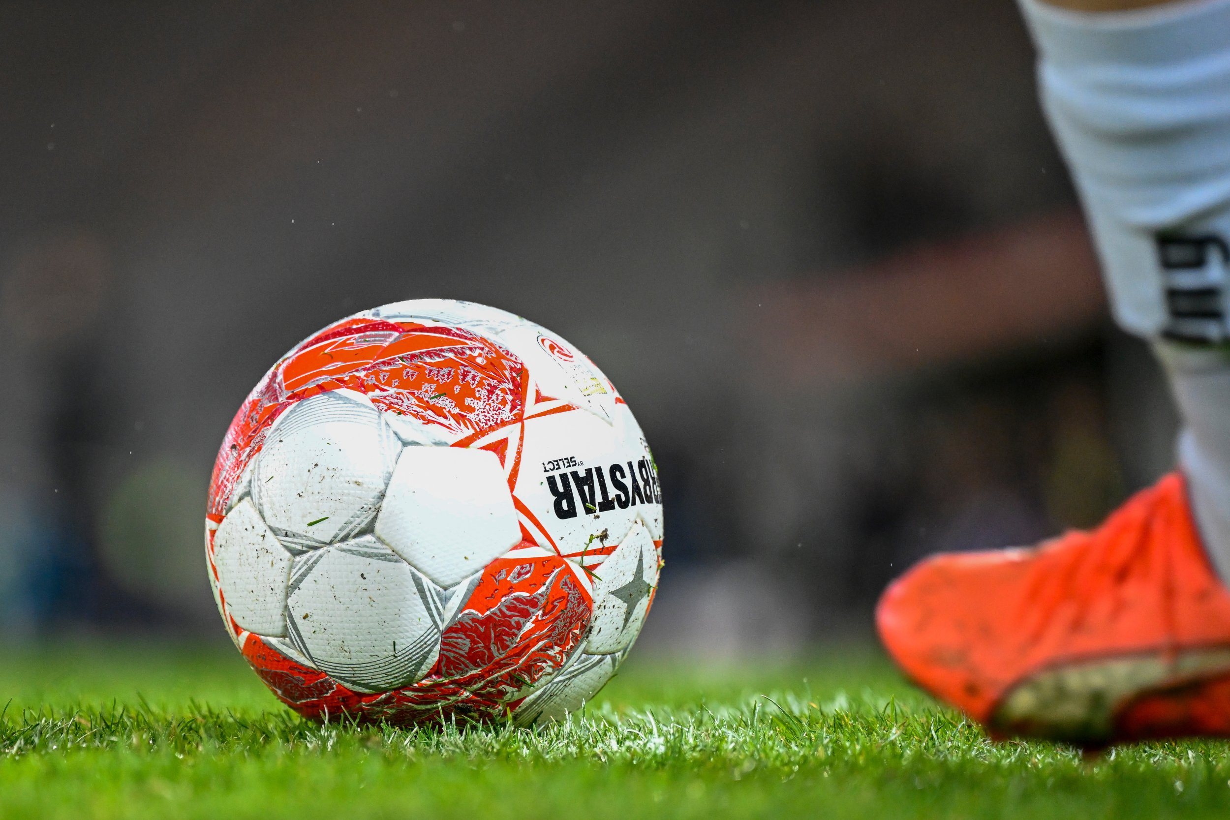 Donaufeld und Salzburg feiern Kantersiege