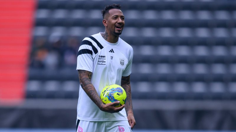 Boateng-Foto mit Rammstein-Sänger sorgt für Aufregung