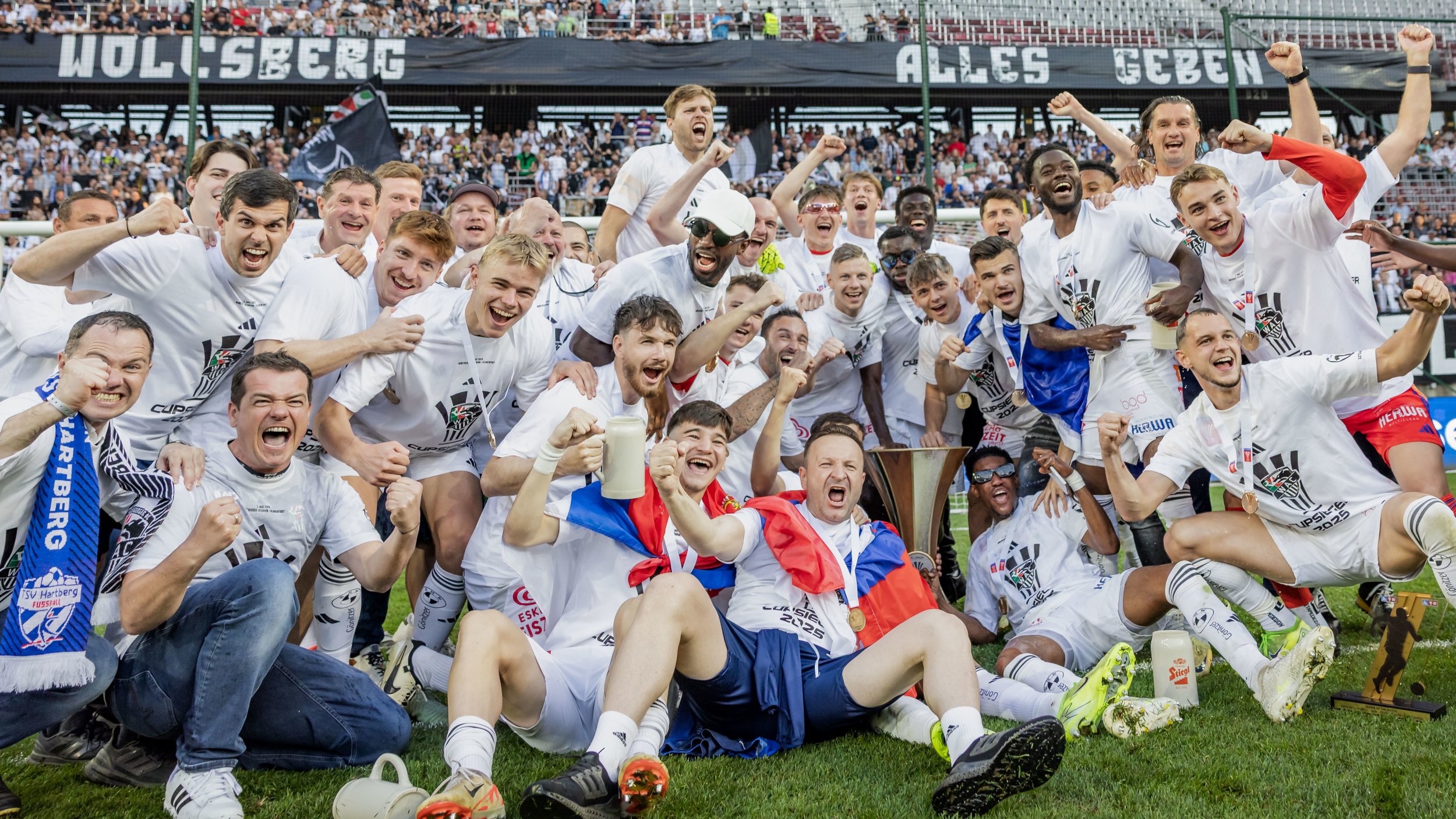 WAC im Freudentaumel: "Wer heute keine Party macht..."