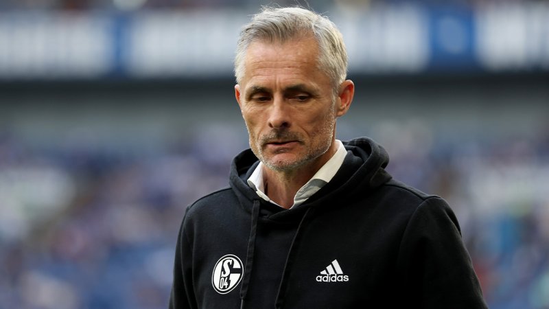 Zwei Spiele vor Saisonende: Schalke feuert Coach
