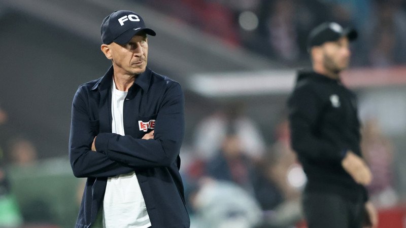 Köln-Fans fordern Struber-Entlassung!