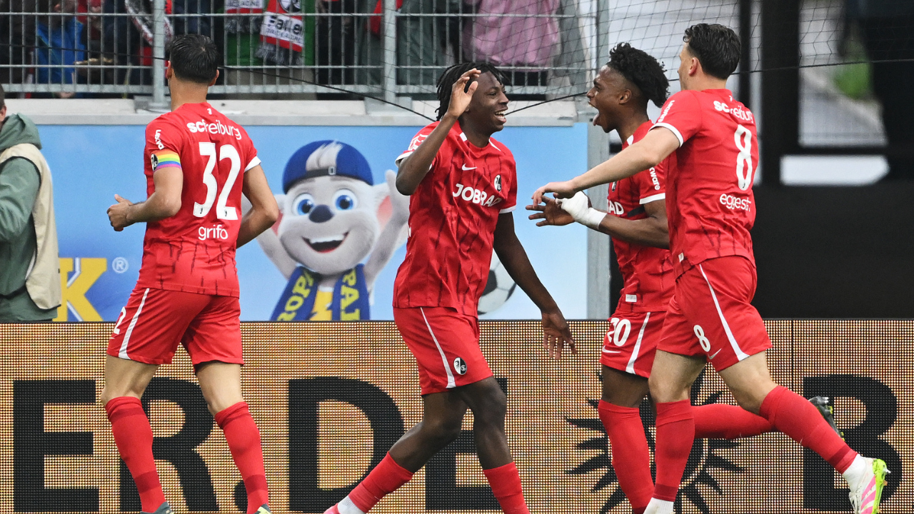 <a href='/de/daten/news/fussball/sc-freiburg/' class='tag'>SC Freiburg</a> verhilft Bayern München zur Meisterschaft