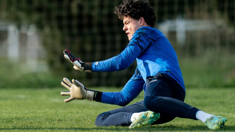 Blau-Weiß Linz verlängert mit Torhüter