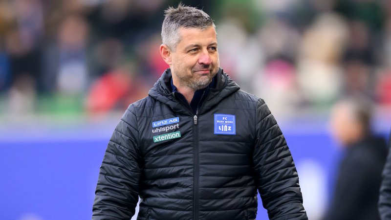 Habemus Papam! Scheiblehner "krönt" seinen eigenen Papst